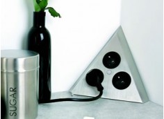 Bloc 3 prises triangulaire, inox brossé.