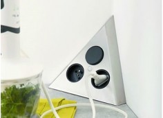 Bloc 2 prises + interrupteur triangulaire inox brossé .